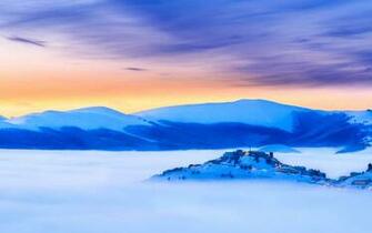 Fog Mist Landscape Blue Buildings Wallpaper Background