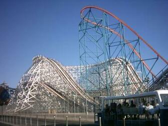 File Six Flags Magic Mountain Colossus And Goliath Jpg Wikimedia