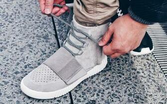 Wallpaper Adidas Yeezy Sneakers