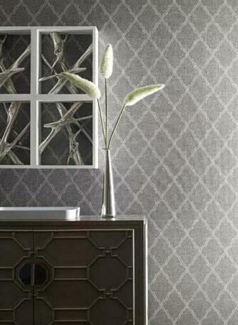 Romance Is A Study Of Contrasts It The Mix Traditional Trellis