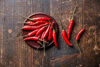 Photo Red Chili Pepper Food Vegetables Wood Planks