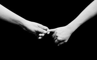 Holding Hands Picture Wallpaper