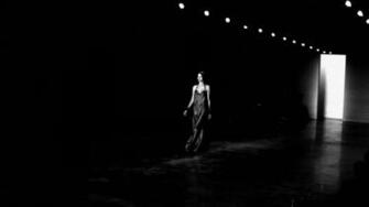 Best Catwalk Wallpaper Design