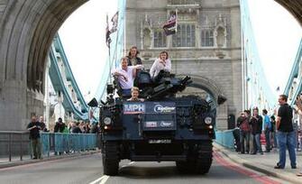 Top Gear Uk Hosts On A Tank Some Fantastic News For Fans