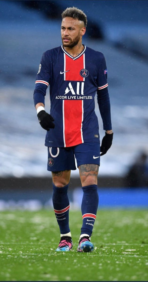 Today Neymar S Mind Is Not Good Vs Football