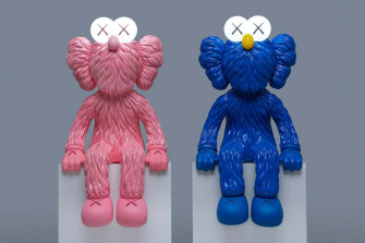 Kaws Background Wallpaper