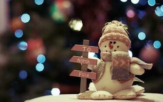 Snowman Going To The North Pole Wallpaper Holiday