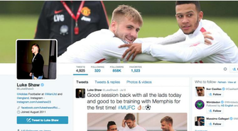 Man United S New Bromance Luke Shaw Changes Background To