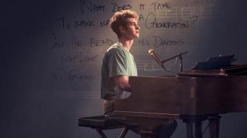 Trailer For Andrew Garfield S Netflix Musical Tick Boom