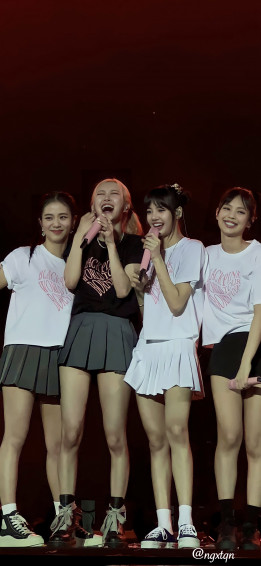 On Jisoo Jennie Ros Lisa