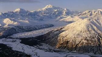 Alaska Range Ruth Amphitheater