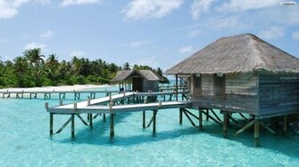 Maldives Beach Resort Wallpaper