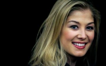 Rosamund Pike HD Wallpaper Background Image