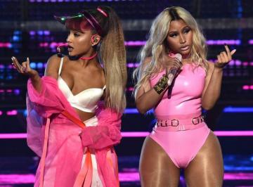 Nicki Minaj Denies Feud With Ariana Grande After People Attack Her