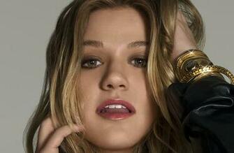 Pictures Kelly Clarkson Eyes Face Hair Girls Music Staring
