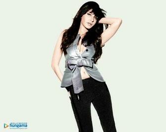 Anushka Sharma Wallpaper Celebrity Bollywood Hungama