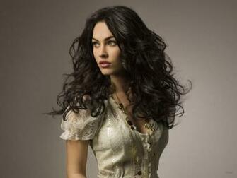Celebrity Fashion Megan Fox Supergirl Wallpaper