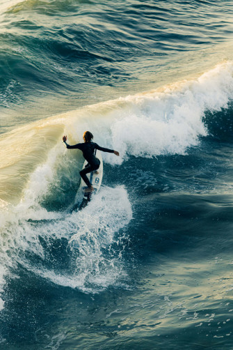 Surfing iPhone Wallpaper