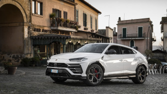 Lamborghini Urus Rome 4k Wallpaper HD Car