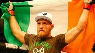 Drunken Conor Mcgregor Fans Force Flight To Return Jfk Mma