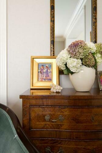 British Colonial Decor Gold Table Textured Wallpaper Moldings