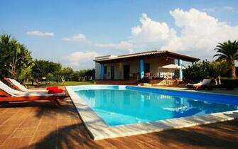 Swimming Pool Wallpaper