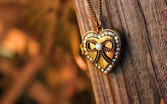 Pendant Heart Chain Wood HD Wallpaper HDwalls Law Of