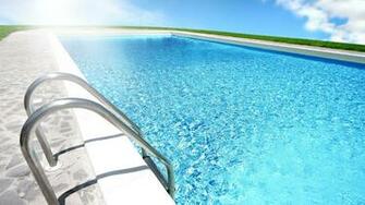 To The Wallpaper Extremely Clear And Blue Swimming Pool
