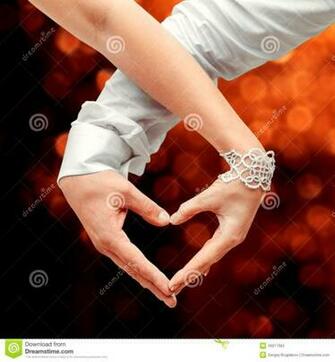 Hands Making Heart Sunset Moment Love Wallpaper Lapizarraeducacion