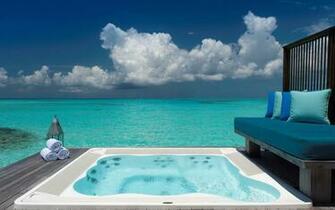 HD Hot Tub Wallpaper