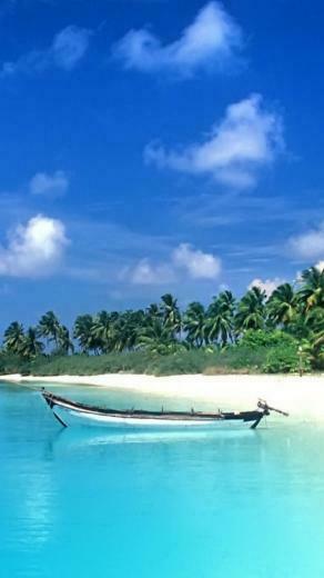 Hot Beach iPhone 5s Wallpaper iPad