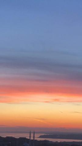 Julie On Change In Sunset Pictures