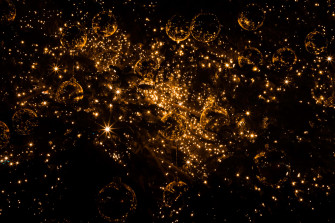 Gold Christmas Wallpaper