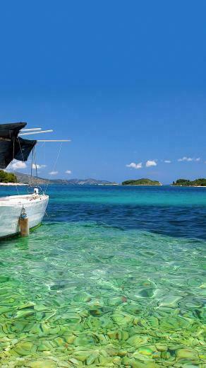 HD Boat Sea Beach Nubia Phone Wallpaper Mobile Background