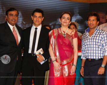 Wallpaper Mukesh Ambani Nita Aamir Khan And Sachin