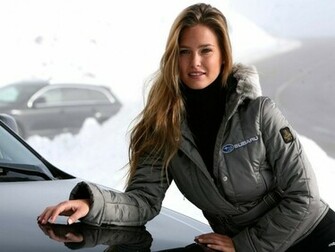 Beautiful Bar Refaeli Wallpaper HD Desktop Screensaver Background