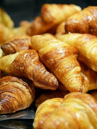 Photo Croissant Bread Food Breakfast Image