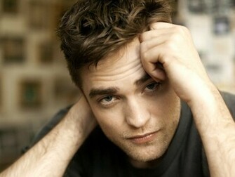 Robert Pattinson Wallpaper