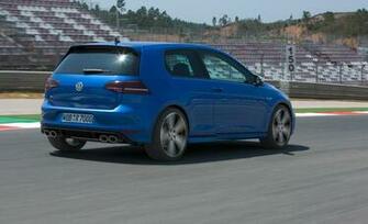 Volkswagen Golf R Photo