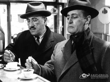 Wallpaper Di Tot Vintage Men Drinking Coffee