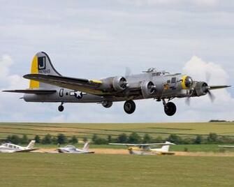 B17 Flying Fortress Wallpaper The Boeing