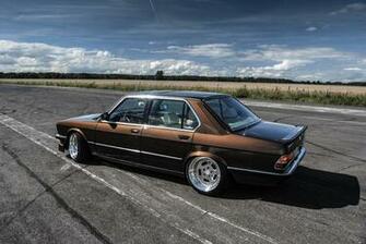 Image Bmw E28