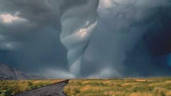 Wallpaper Tornado X Widescreen Desktop