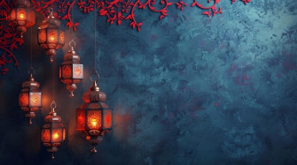Lantern Decor Wallpaper Picture