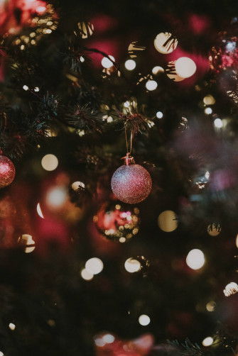 Christmas Tree Ornaments Pw8aq9essxa74aua Wallpaper