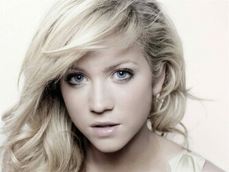 Brittany Snow Wallpaper