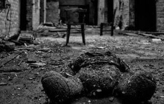 Wallpaper Toy Dirt Chair Abandonment Longing Desolation