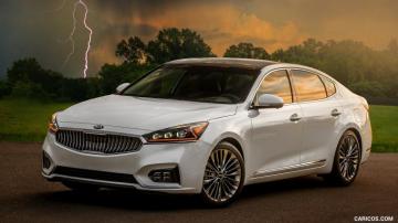 Kia Cadenza Sxl Front Three Quarter Caricos