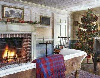 Decorations Christmas In New England Country Living