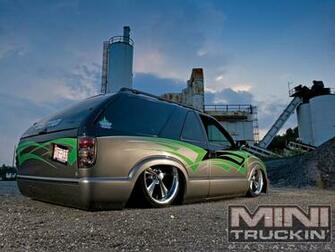 Mini Truckin Wallpaper November Chevy Blazer Rear Angle